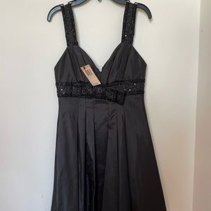 Betsey Johnson Black Prom Wedding Formal Dress Size 0 $410